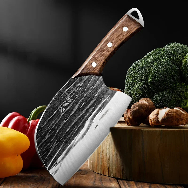 Handgeschmiedetes Küchenmesser aus Edelstahl mit Massivholzgriff