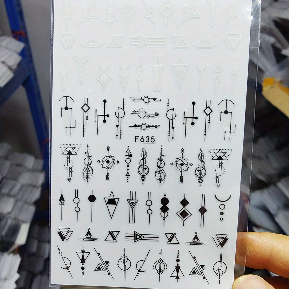Nagelsticker mit Herz & Blumenmuster – DIY Nagelkunst